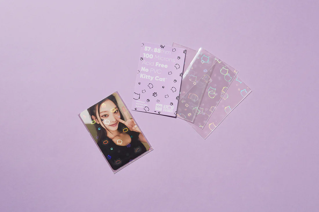 Holographic Kitty Sleeves, 57 x 88mm