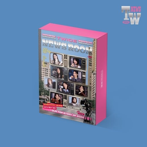 TWICE SEASON’S GREETINGS 2024 TWICE NEWS ROOM [JYP SHOP POB]