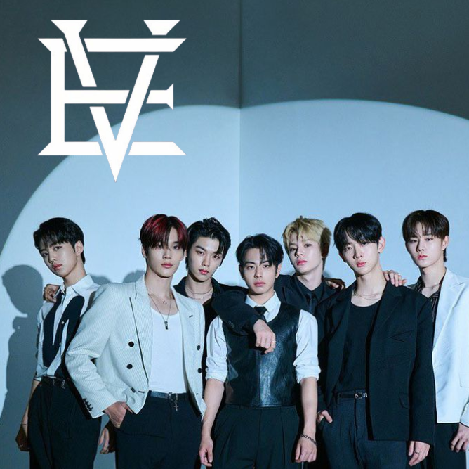 EVNNE Mystery Photocard Pack